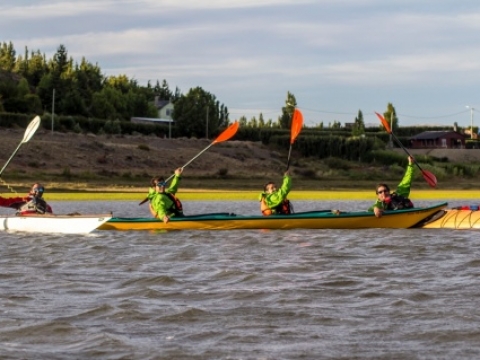 kayaks1.jpg